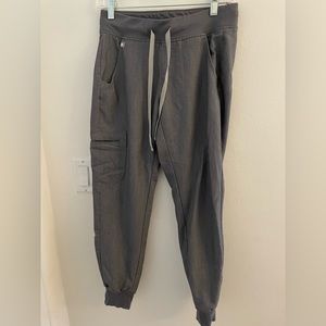 Figs Zamora jogger scrub pants. Size Xs/P. Graphite.